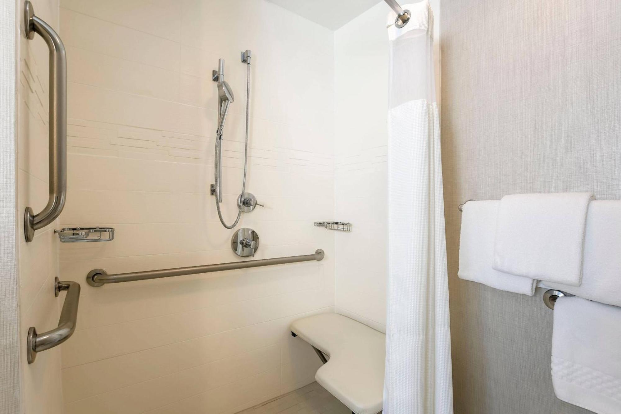 Hotel By Marriott 3*